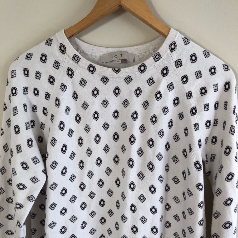 LOFT Crew Neck Sweater with Floral Diamond Pattern Size Medium off white Black